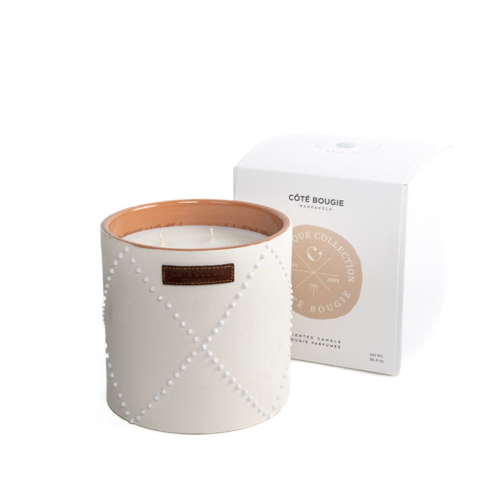 Candle Nomad White Medium